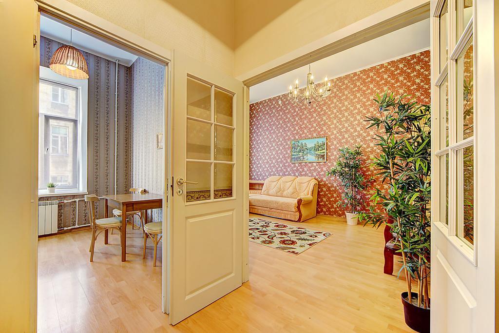 Sutkipeterburg Petrogradskaya Apartment Sankt Petersburg Cameră foto